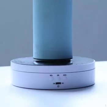 ВРАЩАЮЩАЯСЯ ПОДСТАВКА С ЗЕРКАЛЬНЫМ ОТОБРАЖЕНИЕМ для ИГРУШЕК-КУКОЛ белый