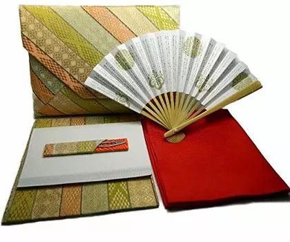 Вводный набор Urasenke из мешочков Sukiya с полосатым узором. Старинный и кондитерский разрез Sukiya изготовлен компанией Nakagawa Masashichi Shoten Вводный набор чая