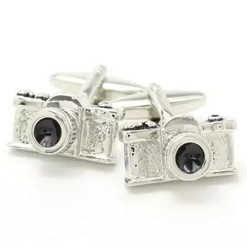 Вы также отличный фотограф. Запонки в виде реалистичной камеры. Запонки - серебряный