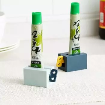 Выдавливатель для зубной пасты, соковыжималка для чистки лица, ручная соковыжималка для ленивой зубной пасты для детей 5.6*4*3.8 cm светло-синий/темно-синий