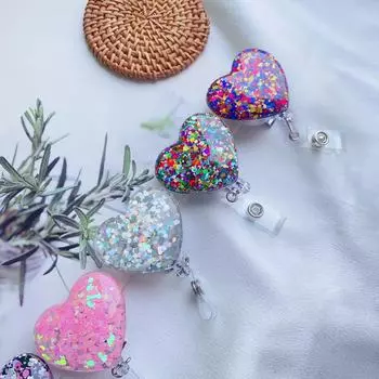 Выдвижной бейдж с блестящим сердечком, катушка для ремешков, держатель для бейджа для удостоверения личности, визитная карточка медсестры, студента, сотрудника, зажим «крокодил», канцелярские товары