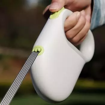 Выдвижной поводок для собаки со светоотражающей полосой, W-образным выходом для веревки, антифрикционный, сверхпрочный белый