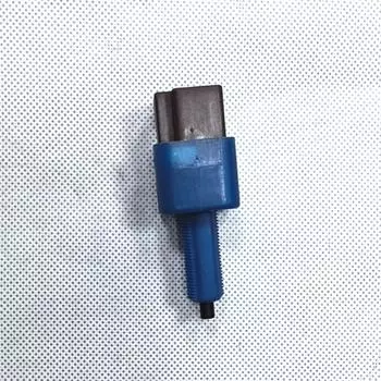 Выключатель стоп-сигнала 83311FJ001 Для Subaru Baja Impreza Forester Legacy Outback