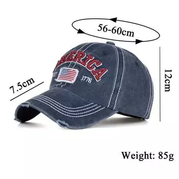 Вымытая старая бейсболка с вышитыми буквами кепка от солнца зелёный