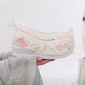 Вышитая обувь Древняя обувь ханьфу Древняя одежда 34 белый