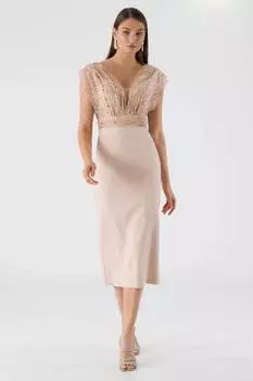 Вышитое подробное вечернее платье длины миди с открытой спиной Пудра PERA