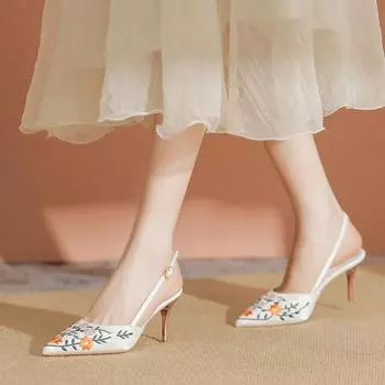 Вышитые сандалии-мешки женские летние новые туфли на шпильках с высоким каблуком универсальные остроносые пустые одинарные туфли 34 белый