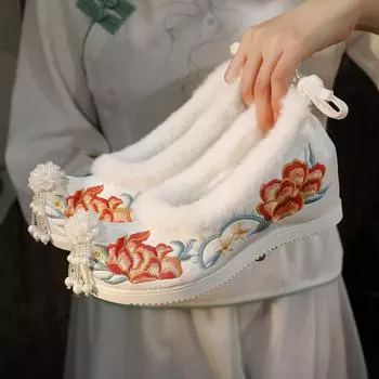 Вышитые туфли в стиле ханьфу с бантом в стиле ханьфу. Внутренняя высота увеличена на 6 см. 34