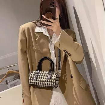 Высокая текстура 2024 года новый замок бархат цилиндр сумка подушка женская сумка через плечо мини-сумка