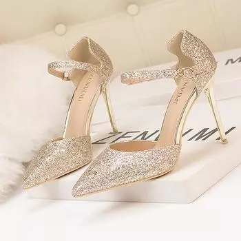 Высокие каблуки-шпильки с заостренным кончиком и блестящим полым словом с сандалиями 34 чёрный