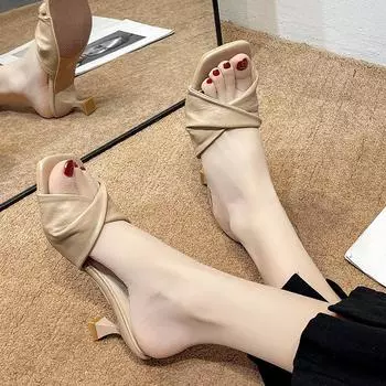 Высокие каблуки женская верхняя одежда лето 2025 летние новые женские полуоблегающие босоножки на среднем каблуке женские тапочки 34