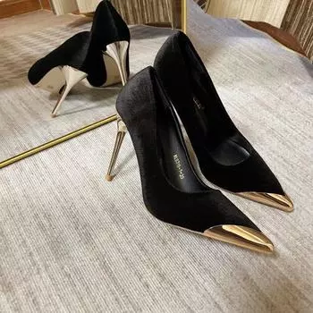 Высокие каблуки женские тонкие каблуки 2025 весна новые металлические острые темперамент банкет мода легкие роскошные высокие каблуки легкие губы одинарные туфли 35