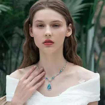Высококачественная австрийская хрустальная цепочка на ключицу, женская подвеска с нишевым дизайном, цепочка на шею, журнальное ожерелье, ювелирные украшения для банкета зелёный