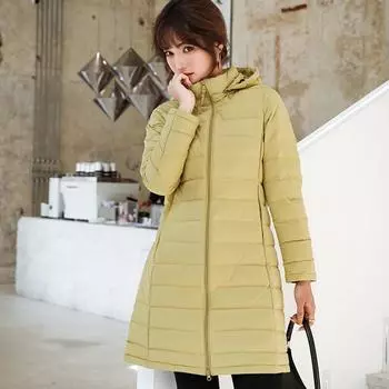 Высококачественная бесшовная куртка 2024 года, новая легкая и тонкая пуховая куртка средней и длинной длины для женщин, модная тонкая куртка с капюшоном для осени и зимы S красный