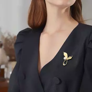 Высококачественная брошь-нарцисс, роскошная креативная пряжка в виде цветка и листа, аксессуары для воротника, булавки, броши, подарок на вечеринку