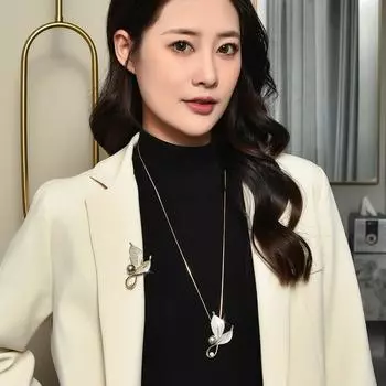 Высококачественная цепочка для свитера, жемчужный кулон в форме листа, длинное ожерелье, съемный кулон, элегантный цветок на груди 70cm