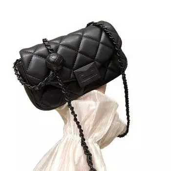 Высококачественная черная и нежная маленькая квадратная сумка для женщин на лето, универсальная высококачественная версия, сумка на цепочке, сумка через плечо на одно плечо чёрный