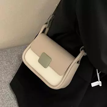 Высококачественная контрастная цветная сумка для женщин 2023 года, новая популярная и популярная универсальная сумка через плечо, маленькая квадратная сумка на одно плечо подмышкой чёрный