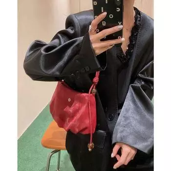 Высококачественная маленькая женская сумка подмышкой женская 2024 новая китайская повседневная и легкая сумка-мессенджер на одно плечо сумка-пельмень чёрный