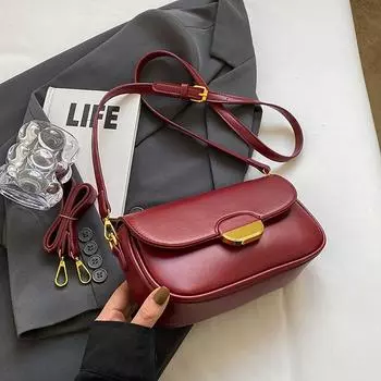 Высококачественная модная однотонная текстура, маленькая квадратная сумка, красная, простая, повседневная, свадебная сумка, женская, новая, популярная, сумка через плечо для поездок на работу (20cm<Max Length<30cm)