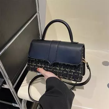 Высококачественная нишевая дизайнерская сумка женская 2024 ранняя весна новая сумка через плечо ретро универсальная портативная маленькая квадратная сумка белый