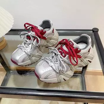 Высококачественная нишевая обувь для пап, женская 2024, новая толстая подошва, увеличивающий рост пояс, повседневная спортивная обувь, прилив 35 чёрный