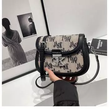 Высококачественная нишевая сумка женская осенне-зимняя универсальная 2024 новая модная сумка-мессенджер женская сумка-седло для поездок на работу чёрный