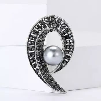 Высококачественная ретро-брошь из черного сплава со стразами и жемчугом в виде пистолета, изысканная и универсальная женская брошь для пальто и корсажа