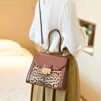 Высококачественная сумка подмышкой с нишевым дизайном, новая модная маленькая квадратная сумка с леопардовым принтом, сумка через плечо на одно плечо