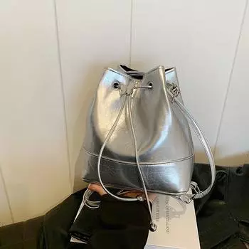 Высококачественная сумка-ведро, женская трендовая модная сумка, нишевый простой универсальный повседневный женский рюкзак красный