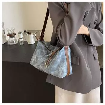 Высококачественная текстурированная большая сумка 2024 года, новая модная ретро-сумка через плечо, модная универсальная сумка через плечо, большая вместительная сумка-тоут