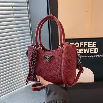 Высококачественная текстурированная маленькая квадратная сумка для женщин, стильная нишевая сумка на одно плечо и через плечо