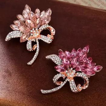 Высококачественная женская шелковая брошь-пряжка для шарфа, высококачественный корсаж из сплава Sense Niche, универсальный, небольшой, ароматный, с жемчугом и стразами, высокого класса