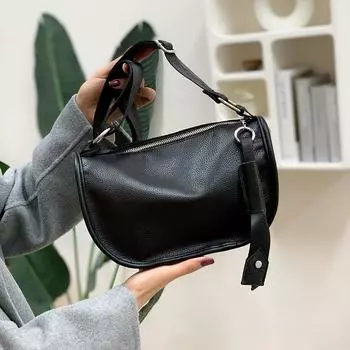 Высококачественные и нишевые маленькие сумки для женских сумок, новые модные и досуговые сумки через плечо 2023 года, универсальные женские сумки New Moon