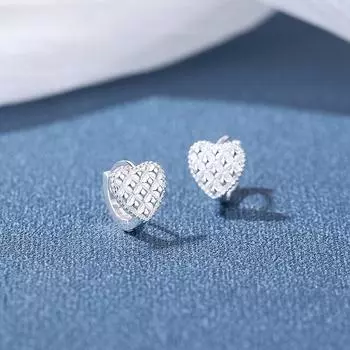 Высококачественные клетчатые серьги-кнопки Love Ear Buttons для женщин, нишевый дизайн сережек для пирсинга ушей