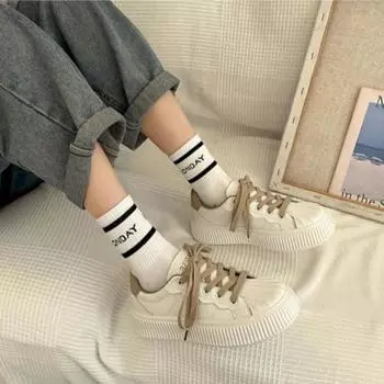 Высококачественные маленькие белые туфли женские весенние и осенние туфли-ракушки для головы 2024 года, новая нишевая универсальная спортивная обувь на платформе 56