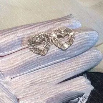 Высококачественные серьги-гвоздики из серебра 925 пробы с простыми квадратными бриллиантами в форме сердца, блестящие темпераментные модные универсальные серьги-гвоздики с блестящим цирконом белый