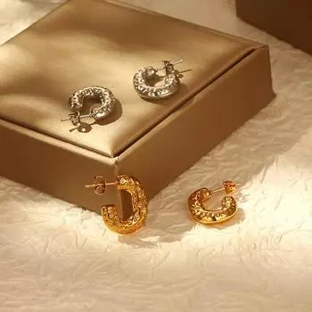 Высококачественные серьги из нержавеющей стали с овальным узором и бьющимся узором, женские модные серьги из 18-каратного золота с легким роскошным покрытием