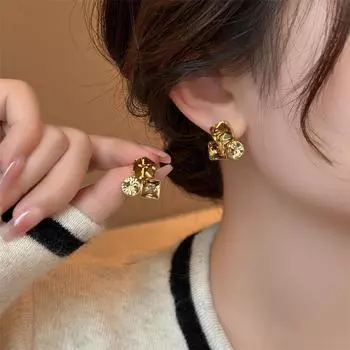 Высококачественные серьги-кубики сахара с геометрическим градиентом для женщин: Французский нишевый универсальный дизайн, стиль знаменитостей в Интернете A1953 шампанского