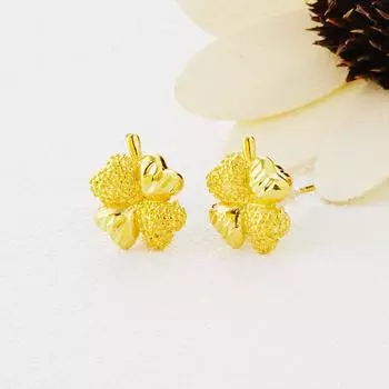 Высококачественные серьги с четырехлистным клевером. Высококачественная роскошь, не теряющая цвет. Серьги для женщин в стиле новой волны.