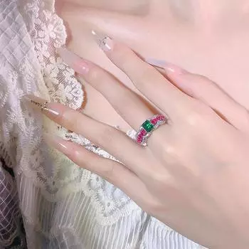 Высококачественные ювелирные изделия, ювелирные кольца, квадратный бриллиант, инкрустированный фиолетовым светом, который изменит цвет, красный корунд, синяя шпинель, модные женщины