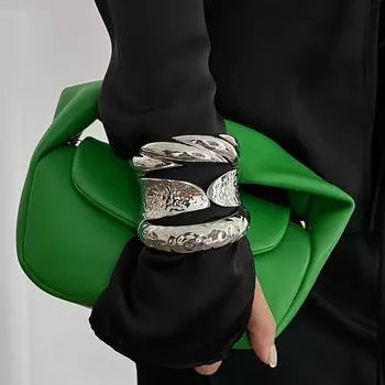 Высококачественный европейский и американский гладкий круглый пружинный браслет - модный нестандартный металлический дизайн k 2549