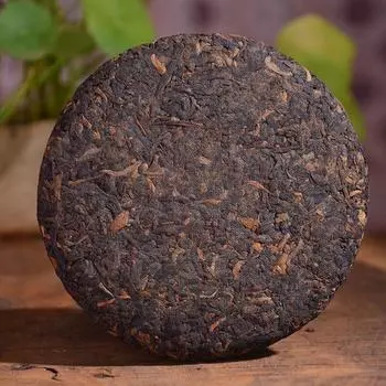 Высококачественный спелый чайный торт Пуэр Чайный торт «Золотой бутон» 100 г