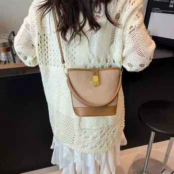 Высококлассная модная сумка-тоут женская новая летняя простая сумка-ведро нишевая сумка-мессенджер на плечо коричневый