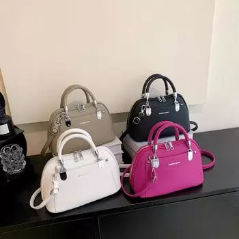 Высококлассный и нишевый дизайн, ручная сумка-ракушка для женщин весной 2024 года, новый модный Instagram, модная сумка через плечо в стиле ретро