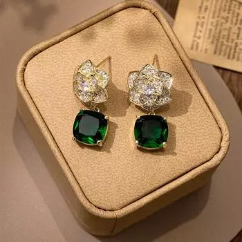 Взрывные серьги с черной камелией и цирконом в стиле Douyin, женские высококлассные серьги с зеленым кристаллом, темпераментные, в стиле легкой роскоши