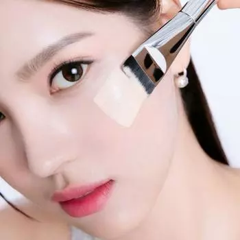 WAKEMAKE Spatula Wide Foundation Brush Pillow Puff Duo Набор