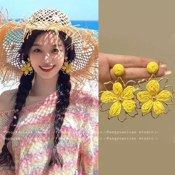 Warm Bali Vacation Style Woven Yellow Flower Earrings Female Ear Clip Graceful Earrings Seaside High-Profile Earrings Yellow woven flower earrings