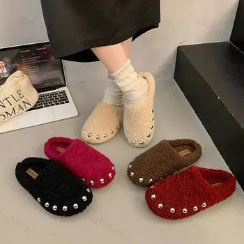 Теплые утолщенные пушистые тапочки из овечьей шерсти для женщин 2025 года, зимняя мода, заклепки, плоские каблуки, женские тапочки-мюли, толстая подошва, хлопковая обувь 35 красный