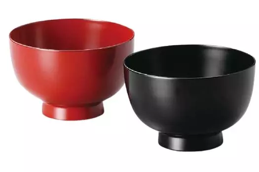 Моющийся в стиральной машине парный пиал 13 см лакированный расписанный вручную сделано в Японии J-kitchens (большой) Черный/Киноварь (2 гостя)